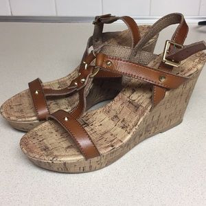 Brown straps wedges